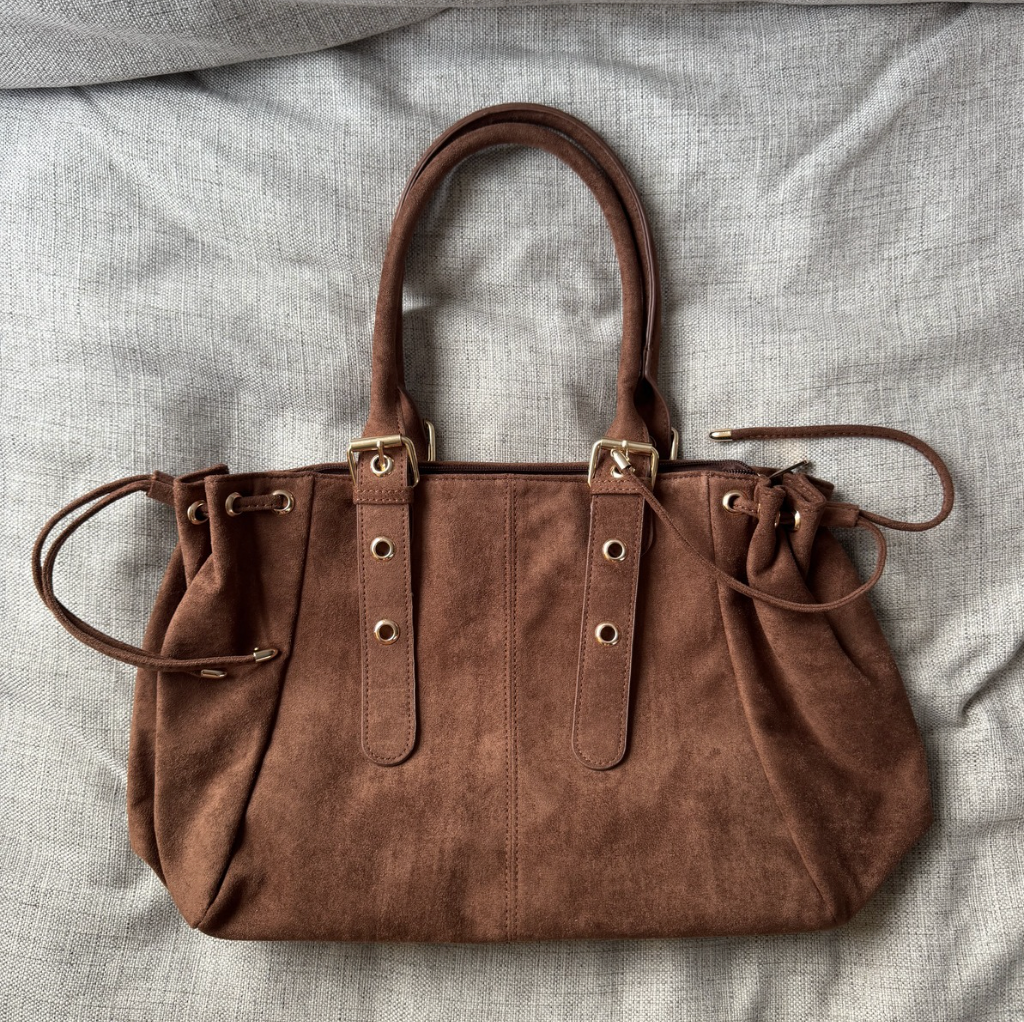 Sac Cherry 🍒 en suédine marron clair
